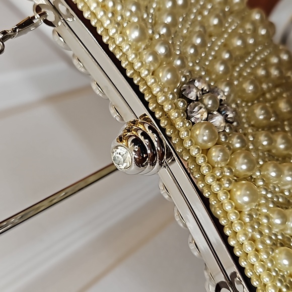 NWOT Evening Clutch - Picture 5 of 11